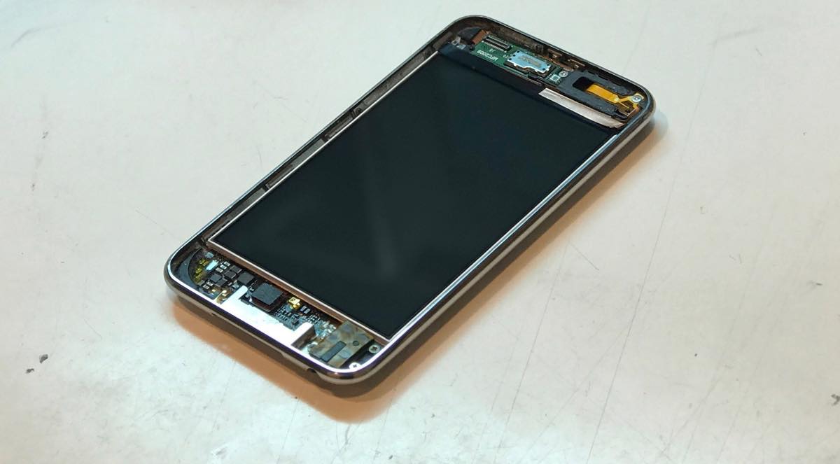 2017年３月21日iPod touch2のイヤホンジャック交換の依頼